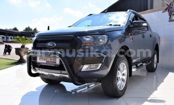 Buy Used FORD MUSTANG Silver Car in Beitbridge in Matabeleland South Buy Used FORD MUSTANG Silver Car in Beitbridge in Matabeleland South