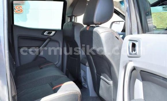 Buy Used FORD MUSTANG Silver Car in Beitbridge in Matabeleland South Buy Used FORD MUSTANG Silver Car in Beitbridge in Matabeleland South