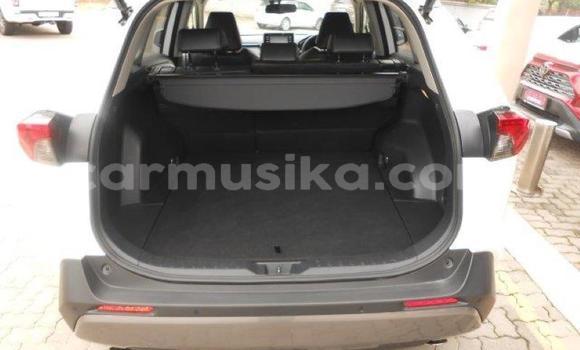 Nunua Ilio tumika Toyota RAV4 Nyeupe Gari ndani ya Beitbridge nchini Matabeleland Kusini Nunua Ilio tumika Toyota RAV4 Nyeupe Gari ndani ya Beitbridge nchini Matabeleland Kusini