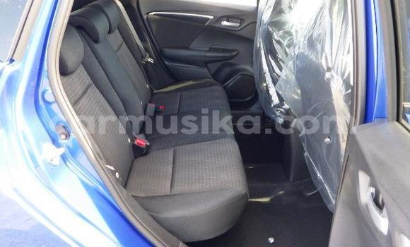 Nunua Ilio tumika Honda Fit Bluu Gari ndani ya Beitbridge nchini Matabeleland Kusini Nunua Ilio tumika Honda Fit Bluu Gari ndani ya Beitbridge nchini Matabeleland Kusini