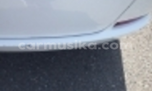 Nunua Ilio tumika Mazda 323 Nyeupe Gari ndani ya Beitbridge nchini Matabeleland Kusini Nunua Ilio tumika Mazda 323 Nyeupe Gari ndani ya Beitbridge nchini Matabeleland Kusini