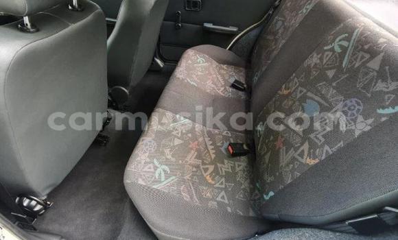 Nunua Ilio tumika Mazda 323 Nyeupe Gari ndani ya Beitbridge nchini Matabeleland Kusini Nunua Ilio tumika Mazda 323 Nyeupe Gari ndani ya Beitbridge nchini Matabeleland Kusini