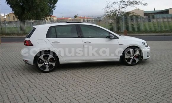 Acheter Occasion Voiture Volkswagen Golf GTI Blanc à Beitbridge, Matabeleland South Acheter Occasion Voiture Volkswagen Golf GTI Blanc à Beitbridge, Matabeleland South