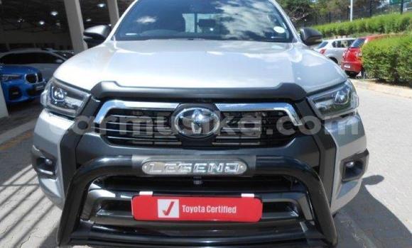 Nunua Ilio tumika Toyota Hilux Fedha Gari ndani ya Beitbridge nchini Matabeleland Kusini