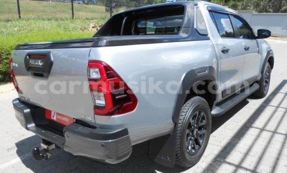 Buy Used Toyota Hilux Silver Car in Beitbridge in Matabeleland South Buy Used Toyota Hilux Silver Car in Beitbridge in Matabeleland South