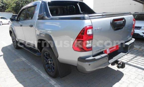 Buy Used Toyota Hilux Silver Car in Beitbridge in Matabeleland South Buy Used Toyota Hilux Silver Car in Beitbridge in Matabeleland South