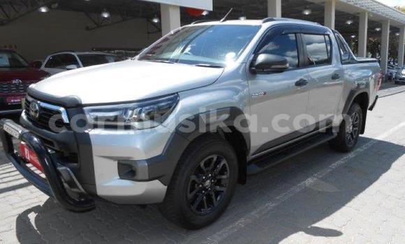 Buy Used Toyota Hilux Silver Car in Beitbridge in Matabeleland South Buy Used Toyota Hilux Silver Car in Beitbridge in Matabeleland South