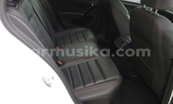 Acheter Occasion Voiture Volkswagen Golf GTI Blanc à Beitbridge, Matabeleland South Acheter Occasion Voiture Volkswagen Golf GTI Blanc à Beitbridge, Matabeleland South