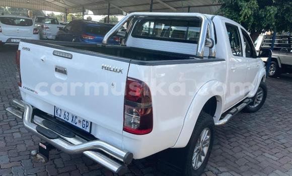 Acheter Occasion Voiture Toyota Hilux Blanc à Beitbridge, Matabeleland South Acheter Occasion Voiture Toyota Hilux Blanc à Beitbridge, Matabeleland South