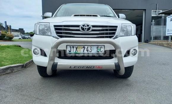 Tenga Tsaru Toyota Hilux Chena Mota in Beitbridge in Matabeleland South Tenga Tsaru Toyota Hilux Chena Mota in Beitbridge in Matabeleland South