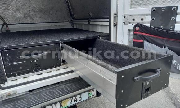 Tenga Tsaru Toyota Hilux Chena Mota in Beitbridge in Matabeleland South Tenga Tsaru Toyota Hilux Chena Mota in Beitbridge in Matabeleland South