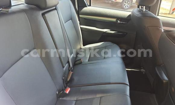 Buy Used Toyota Hilux Silver Car in Beitbridge in Matabeleland South Buy Used Toyota Hilux Silver Car in Beitbridge in Matabeleland South