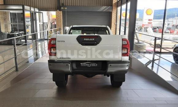 Acheter Occasion Voiture Toyota Hilux Blanc à Beitbridge, Matabeleland South Acheter Occasion Voiture Toyota Hilux Blanc à Beitbridge, Matabeleland South