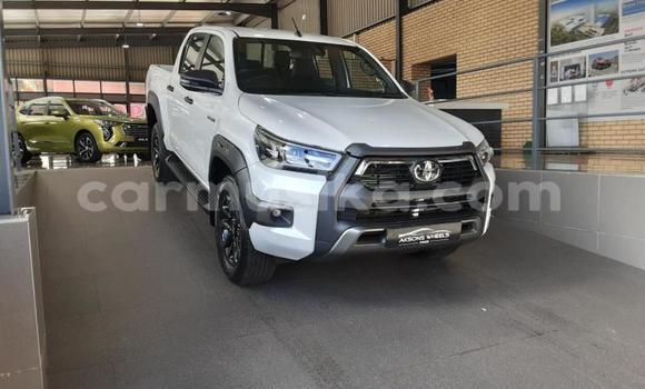 Acheter Occasion Voiture Toyota Hilux Blanc à Beitbridge, Matabeleland South Acheter Occasion Voiture Toyota Hilux Blanc à Beitbridge, Matabeleland South