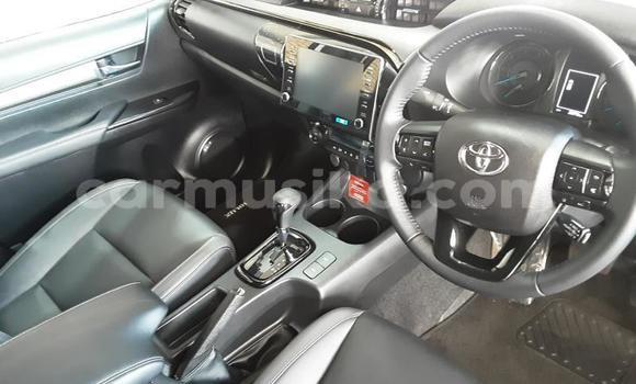 Acheter Occasion Voiture Toyota Hilux Blanc à Beitbridge, Matabeleland South Acheter Occasion Voiture Toyota Hilux Blanc à Beitbridge, Matabeleland South