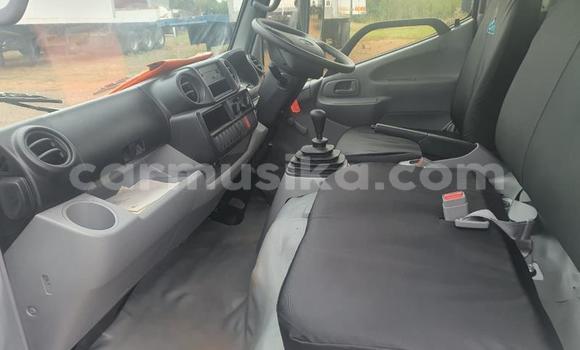 Nunua Ilio tumika Toyota Dyna Nyeupe Lori ndani ya Beitbridge nchini Matabeleland Kusini Nunua Ilio tumika Toyota Dyna Nyeupe Lori ndani ya Beitbridge nchini Matabeleland Kusini