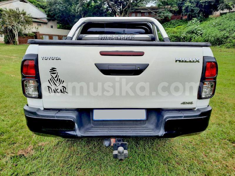 Big with watermark toyota hilux matabeleland south beitbridge 28952