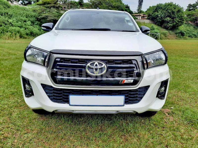 Big with watermark toyota hilux matabeleland south beitbridge 28952