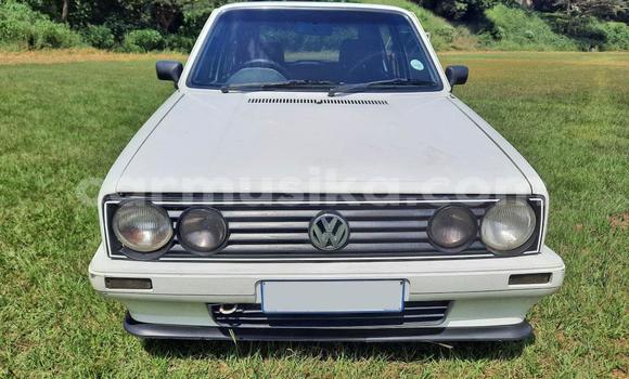 Buy Used Volkswagen Golf White Car in Beitbridge in Matabeleland South Buy Used Volkswagen Golf White Car in Beitbridge in Matabeleland South