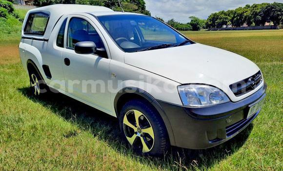Buy Used Opel Corsa White Car in Beitbridge in Matabeleland South Buy Used Opel Corsa White Car in Beitbridge in Matabeleland South