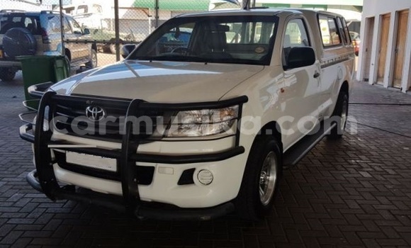 Acheter Occasion Voiture Toyota Hilux Blanc à Beitbridge, Matabeleland South Acheter Occasion Voiture Toyota Hilux Blanc à Beitbridge, Matabeleland South