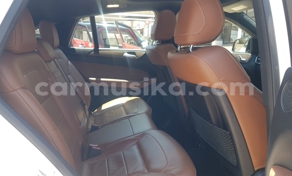 Acheter Occasion Voiture Mercedes-Benz C-Classe Blanc à Bulawayo, Bulawayo Acheter Occasion Voiture Mercedes-Benz C-Classe Blanc à Bulawayo, Bulawayo