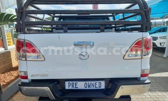 Buy Used Mazda BT-50 White Car in Beitbridge in Matabeleland South