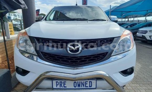 Acheter Occasion Voiture Mazda BT-50 Blanc à Beitbridge, Matabeleland South Acheter Occasion Voiture Mazda BT-50 Blanc à Beitbridge, Matabeleland South