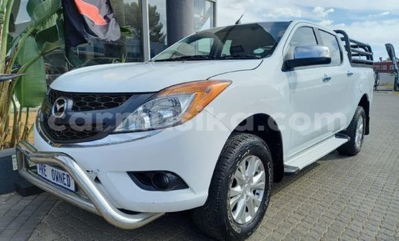 Acheter Occasion Voiture Mazda BT-50 Blanc à Beitbridge, Matabeleland South Acheter Occasion Voiture Mazda BT-50 Blanc à Beitbridge, Matabeleland South