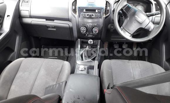 Acheter Occasion Voiture Isuzu KB Blanc à Beitbridge, Matabeleland South Acheter Occasion Voiture Isuzu KB Blanc à Beitbridge, Matabeleland South