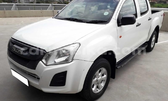 Acheter Occasion Voiture Isuzu KB Blanc à Beitbridge, Matabeleland South Acheter Occasion Voiture Isuzu KB Blanc à Beitbridge, Matabeleland South
