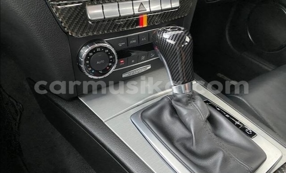 Buy Used Mercedes‒Benz C–Class White Car in Beitbridge in Matabeleland South Buy Used Mercedes‒Benz C–Class White Car in Beitbridge in Matabeleland South