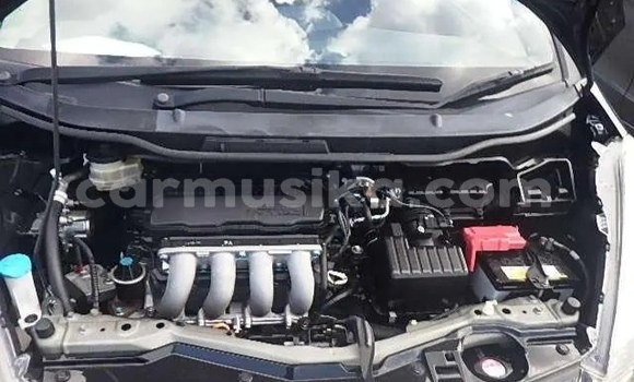 Buy Import Honda Fit Black Car in Beitbridge in Matabeleland South Buy Import Honda Fit Black Car in Beitbridge in Matabeleland South