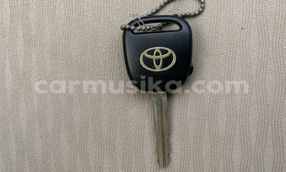 Nunua Ilio tumika Toyota Runx Bluu Gari ndani ya Beitbridge nchini Matabeleland Kusini Nunua Ilio tumika Toyota Runx Bluu Gari ndani ya Beitbridge nchini Matabeleland Kusini