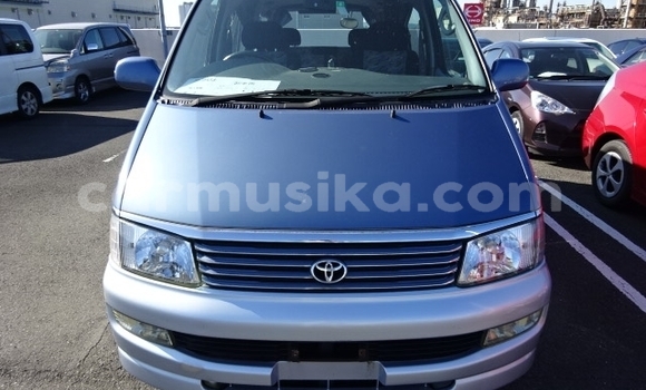 Tenga Tsaru Toyota Regius Bhuruu Mota in Beitbridge in Matabeleland South Tenga Tsaru Toyota Regius Bhuruu Mota in Beitbridge in Matabeleland South