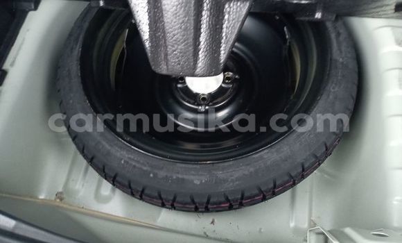 Acheter Occasion Voiture Toyota IST Blanc à Beitbridge, Matabeleland South Acheter Occasion Voiture Toyota IST Blanc à Beitbridge, Matabeleland South