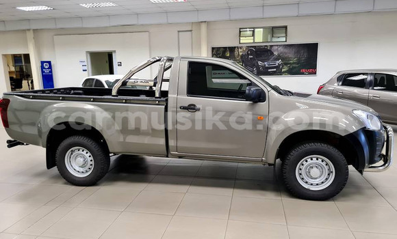 Acheter Occasion Voiture Isuzu D–MAX Gris à Beitbridge, Matabeleland South