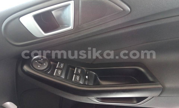 Buy Used Isuzu D–MAX Silver Car in Beitbridge in Matabeleland South Buy Used Isuzu D–MAX Silver Car in Beitbridge in Matabeleland South