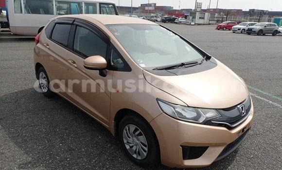 Acheter Occasion Voiture Honda Fit Blanc à Harare, Harare