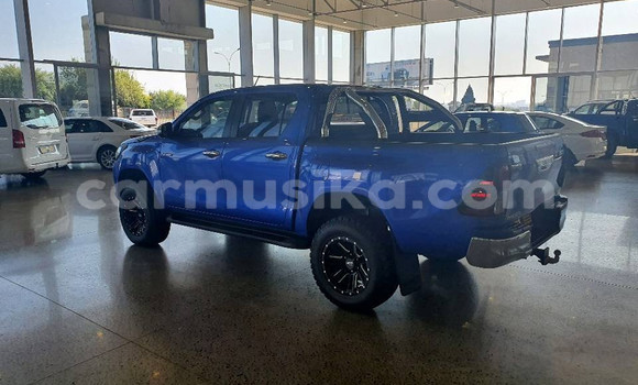 Buy Used Toyota Hilux Blue Car in Beitbridge in Matabeleland South Buy Used Toyota Hilux Blue Car in Beitbridge in Matabeleland South