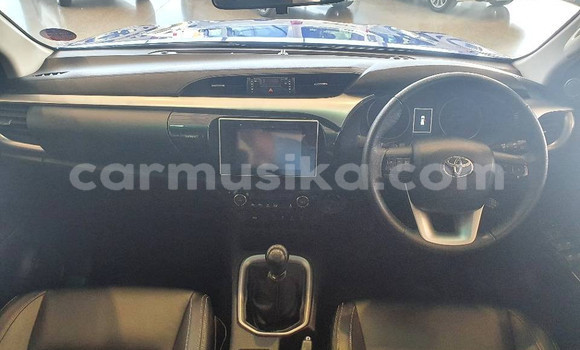 Buy Used Toyota Hilux Blue Car in Beitbridge in Matabeleland South Buy Used Toyota Hilux Blue Car in Beitbridge in Matabeleland South