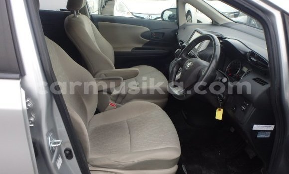Buy Used Toyota Wish Silver Car in Harare in Harare Buy Used Toyota Wish Silver Car in Harare in Harare
