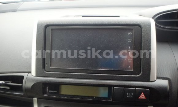 Buy Used Toyota Wish Silver Car in Harare in Harare Buy Used Toyota Wish Silver Car in Harare in Harare