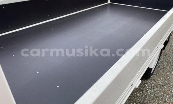 Buy Used Toyota Dyna White Truck in Harare in Harare Buy Used Toyota Dyna White Truck in Harare in Harare