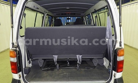 Tenga Tsaru Toyota Hiace Chena Mota in Beitbridge in Matabeleland South Tenga Tsaru Toyota Hiace Chena Mota in Beitbridge in Matabeleland South