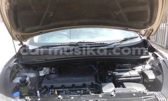 Acheter Occasion Voiture Hyundai ix35 Marron à Beitbridge, Matabeleland South Acheter Occasion Voiture Hyundai ix35 Marron à Beitbridge, Matabeleland South