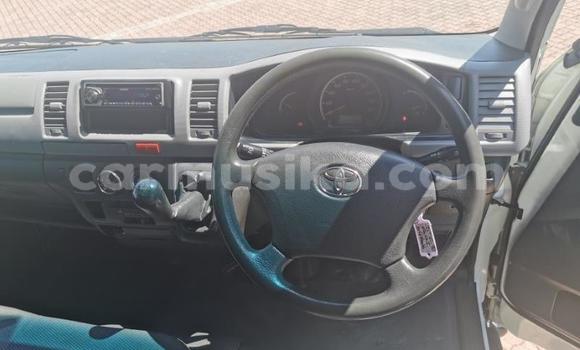 Acheter Occasion Voiture Toyota iQ Blanc à Beitbridge, Matabeleland South Acheter Occasion Voiture Toyota iQ Blanc à Beitbridge, Matabeleland South