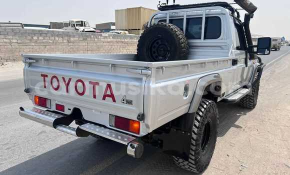 Buy Used Toyota Land Cruiser Silver Car in Harare in Harare Buy Used Toyota Land Cruiser Silver Car in Harare in Harare