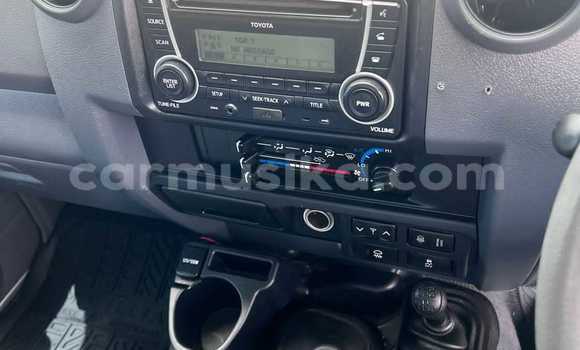 Buy Used Toyota Land Cruiser Silver Car in Harare in Harare Buy Used Toyota Land Cruiser Silver Car in Harare in Harare