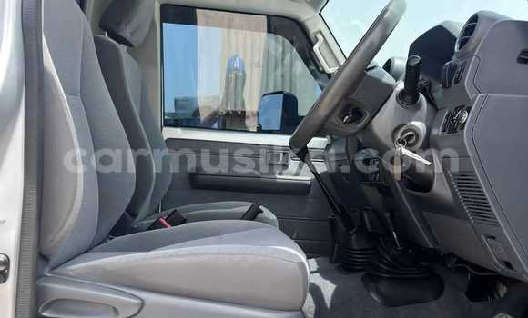 Buy Used Toyota Land Cruiser Silver Car in Harare in Harare Buy Used Toyota Land Cruiser Silver Car in Harare in Harare